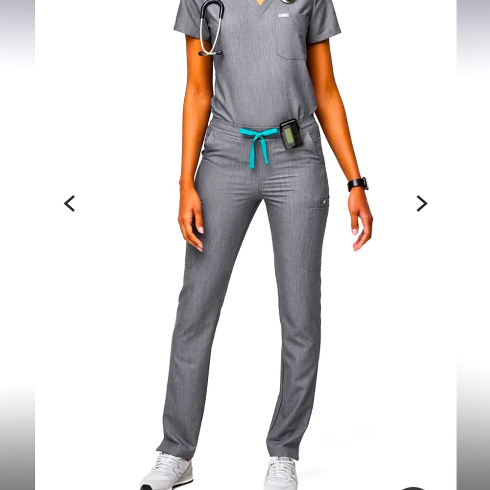 Figs Yola™ Skinny Scrub Pants - - graphite in small
